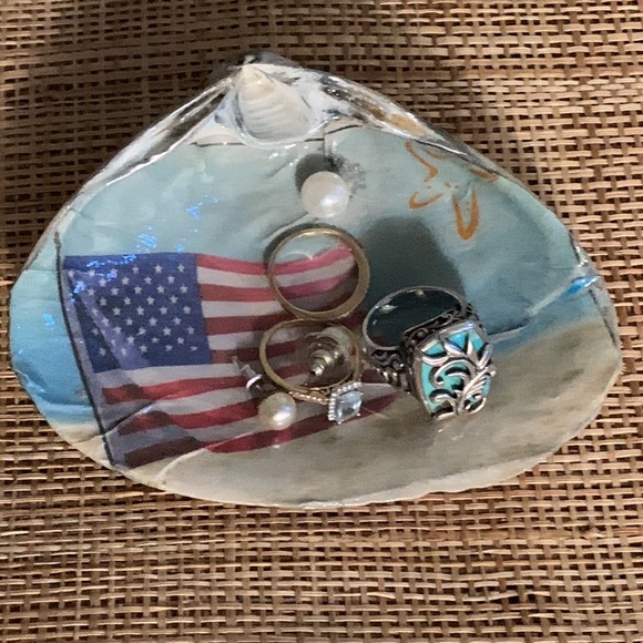 American Flag Decoupage Trinket Dish & Accent Decor - Picture 4 of 6